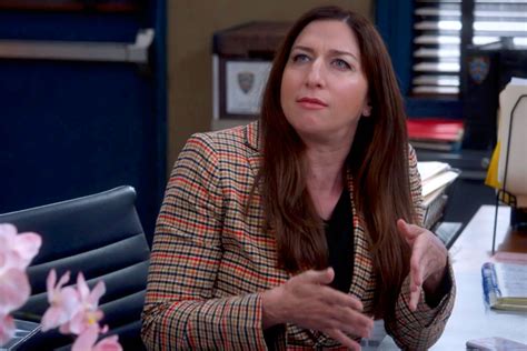 does gina come back to the 99|gina peretti brooklyn 99.